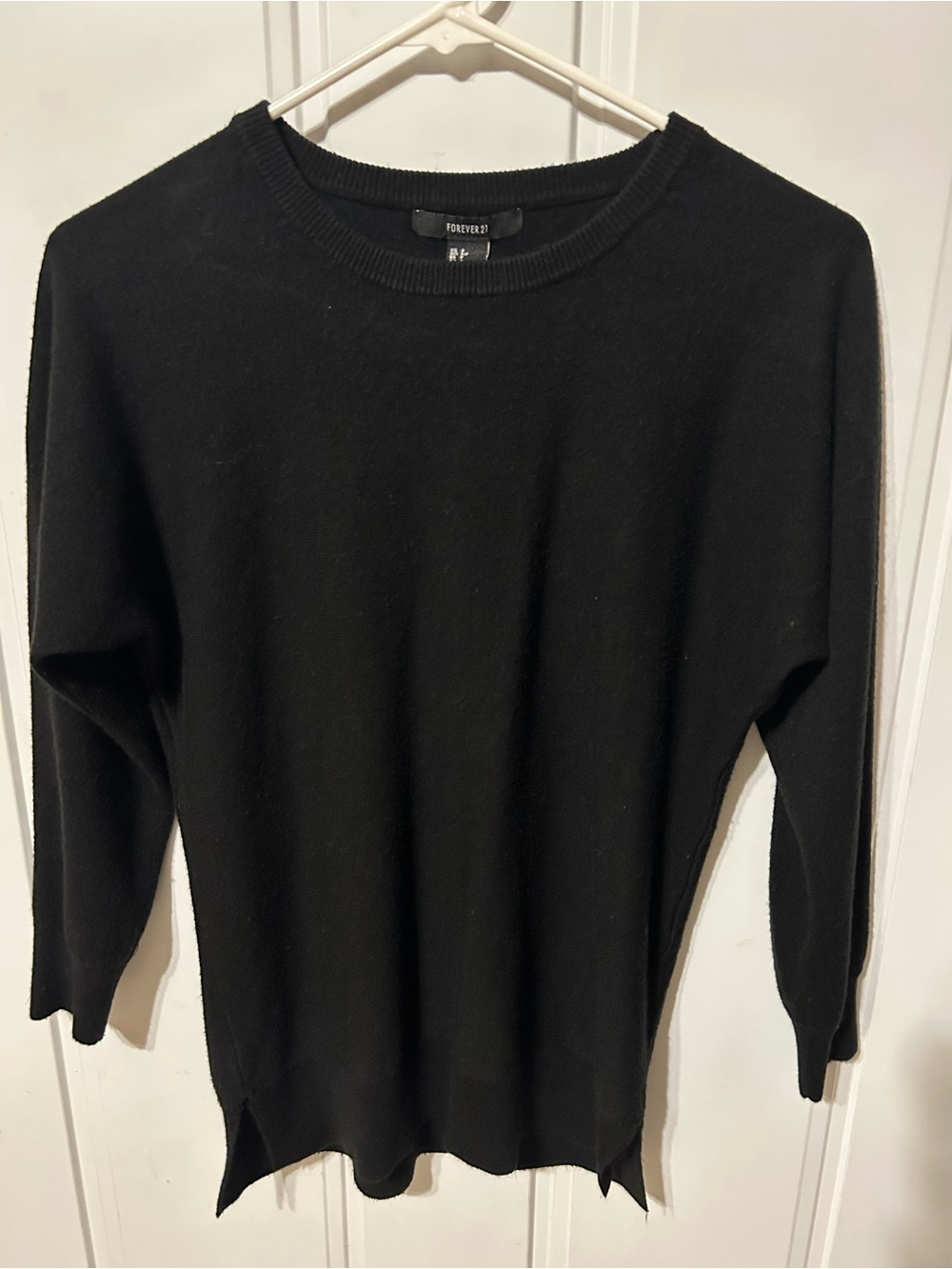 Forever 21 women’s Black Crewneck Sweater